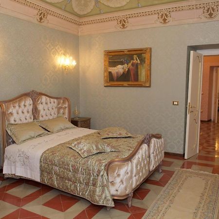 Palazzo Tilli Casoli  ภายนอก รูปภาพ