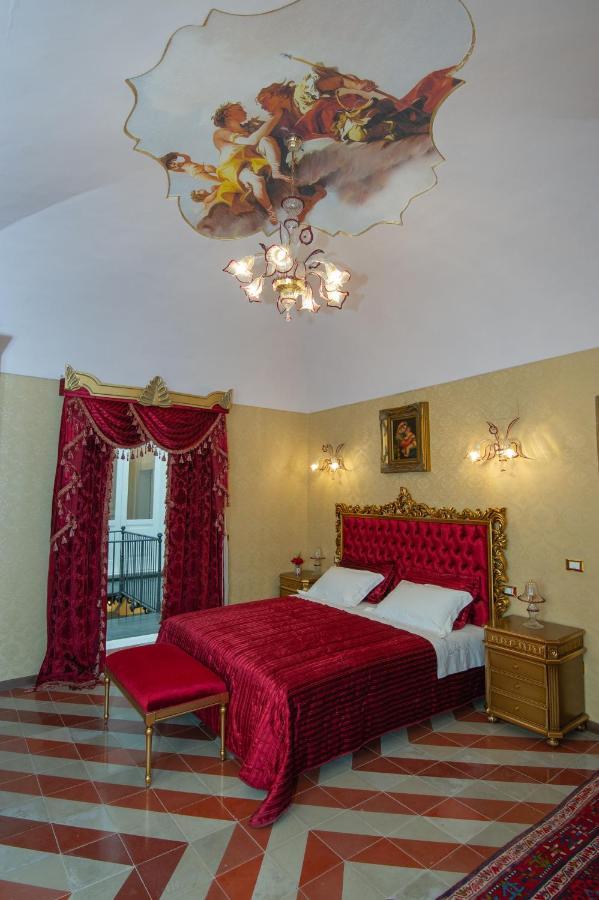 Palazzo Tilli Casoli  ภายนอก รูปภาพ