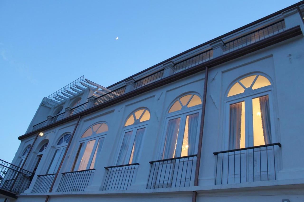 Palazzo Tilli Casoli  ภายนอก รูปภาพ